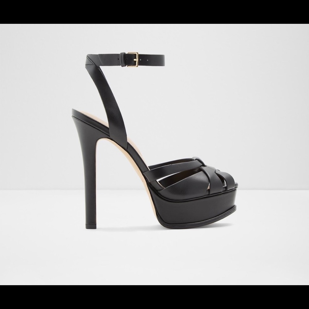 Women's Black Lacla